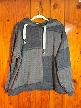 POL Size M cozy grey Patchwork Knit Hoodie